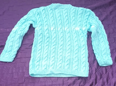 Детски плетен пуловер