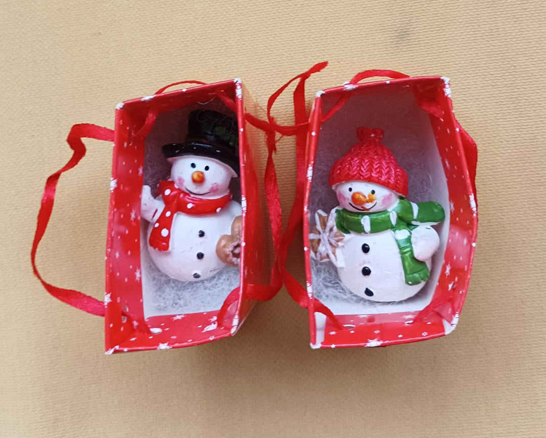Коледни фигурки СНЕЖКО в подаръчна торбичка