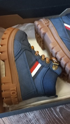 Оригинални нови детски боти Tommy Hilfiger, номер