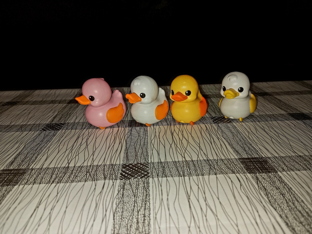 Играчка Zuru Pets Alive Мама патица