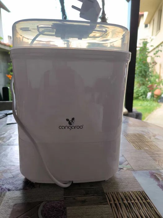 Продавам стерелизатор Cangaroo със сушилня