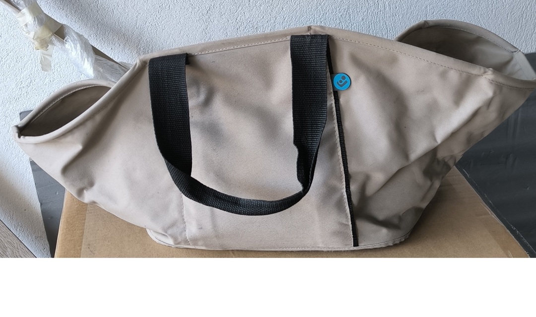 Продавам нова количка Maxi Cosi Lila XP 3в1 + пода