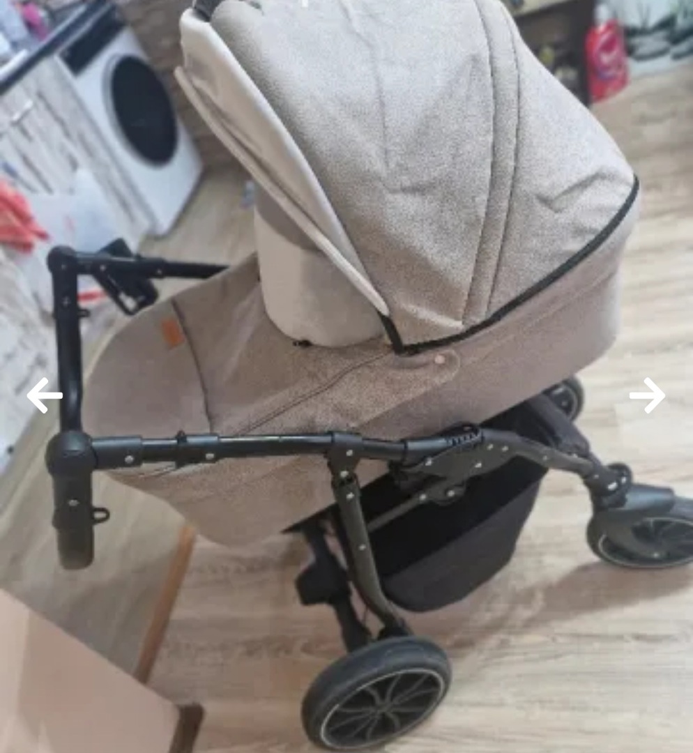 Продавам бебешка количка