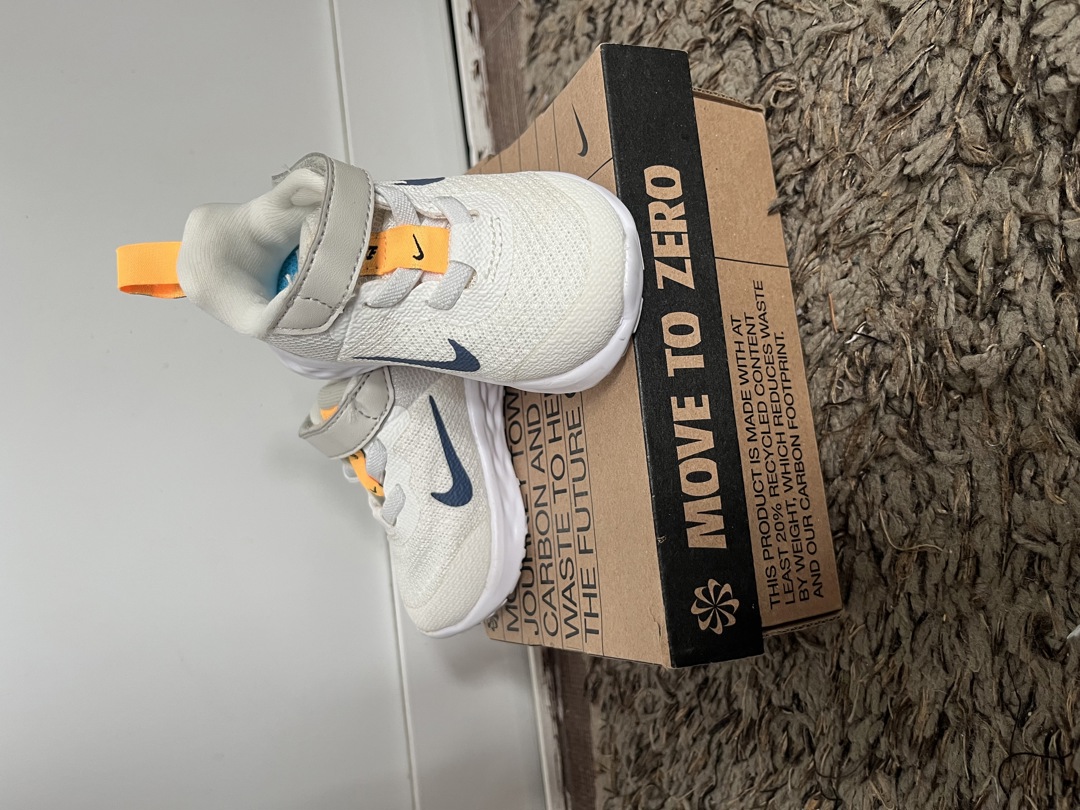 Маратонки Nike 18,5 размер