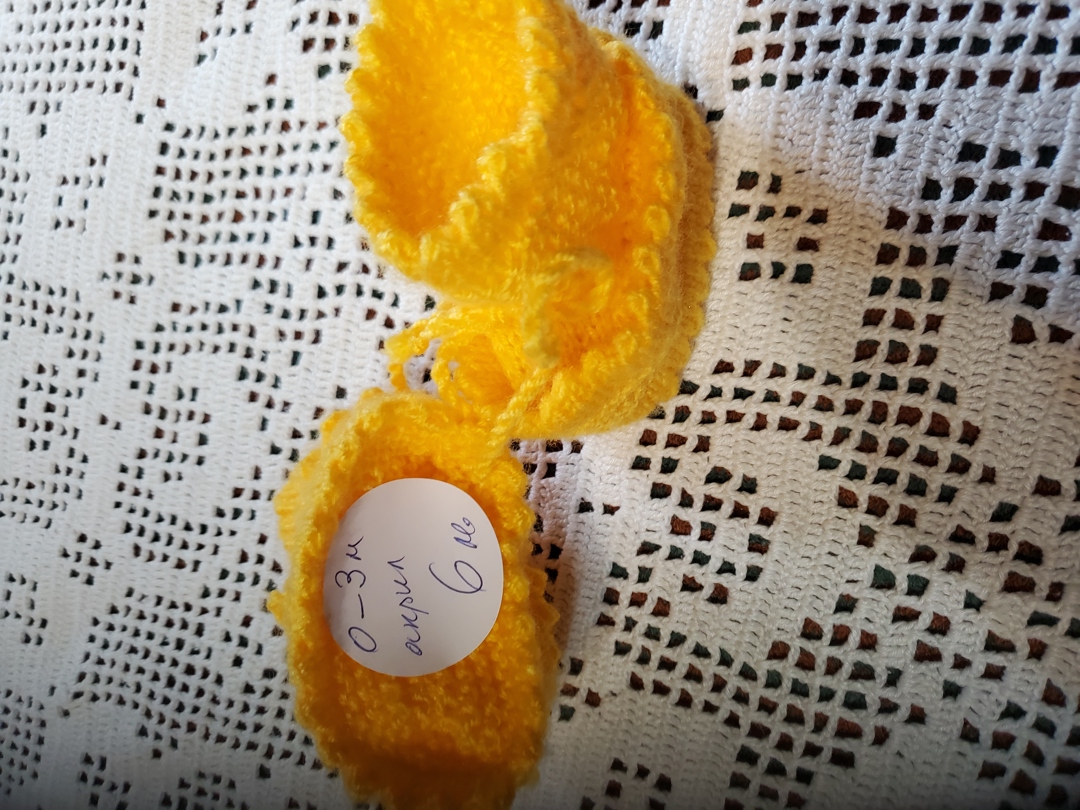 Ръчно плетени терлички за бебе ог 0 до 3 месеца