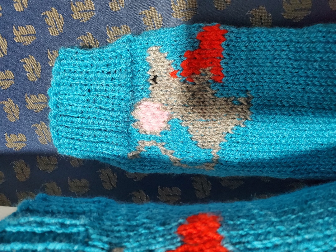 Ръчно плетени детски чорапи размер 38