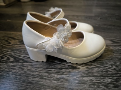 Официални обувки за момиче
