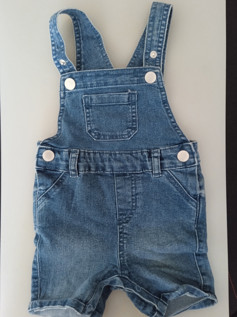 Бебешки дънков гащеризон шорти размер 74/80 см