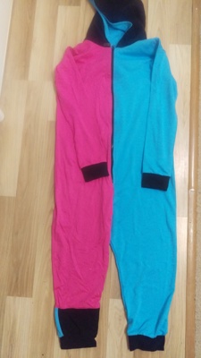 Гащеризон със качулка, трикотаж