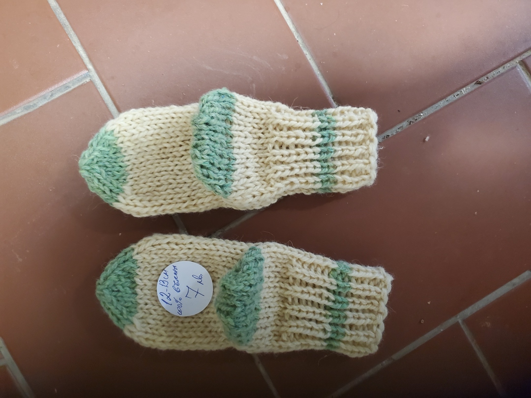 Ръчно плетени  чорапки от вълна, ходило 12, 13 см,