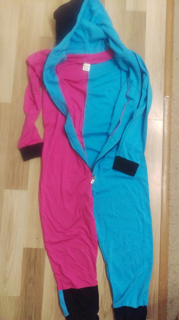 Гащеризон със качулка, трикотаж