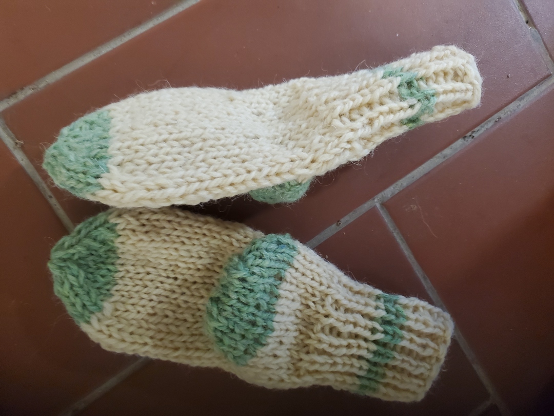 Ръчно плетени  чорапки от вълна, ходило 12, 13 см,