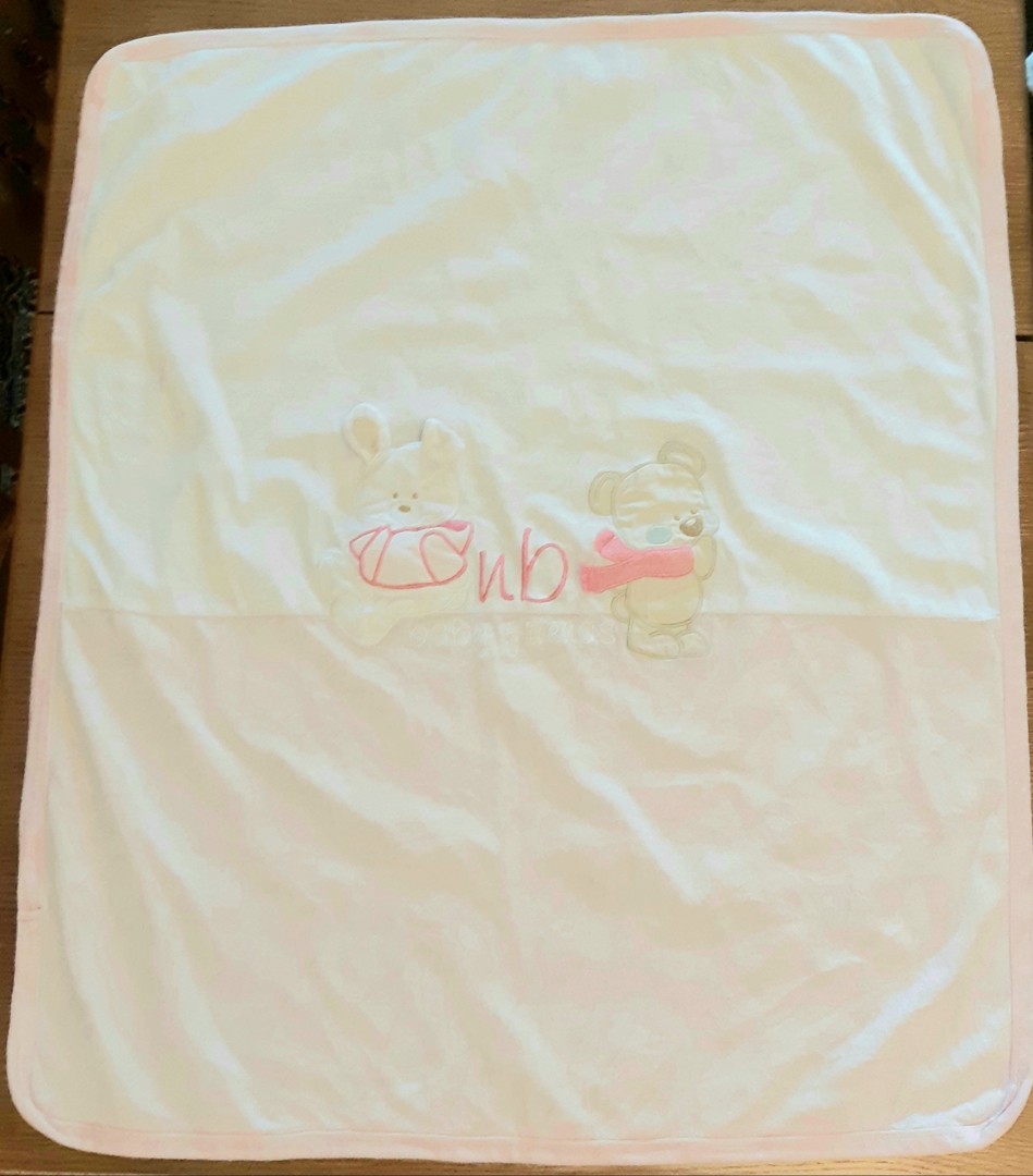 Обиколници, одеала, хавлия, килимче за игра,пелени