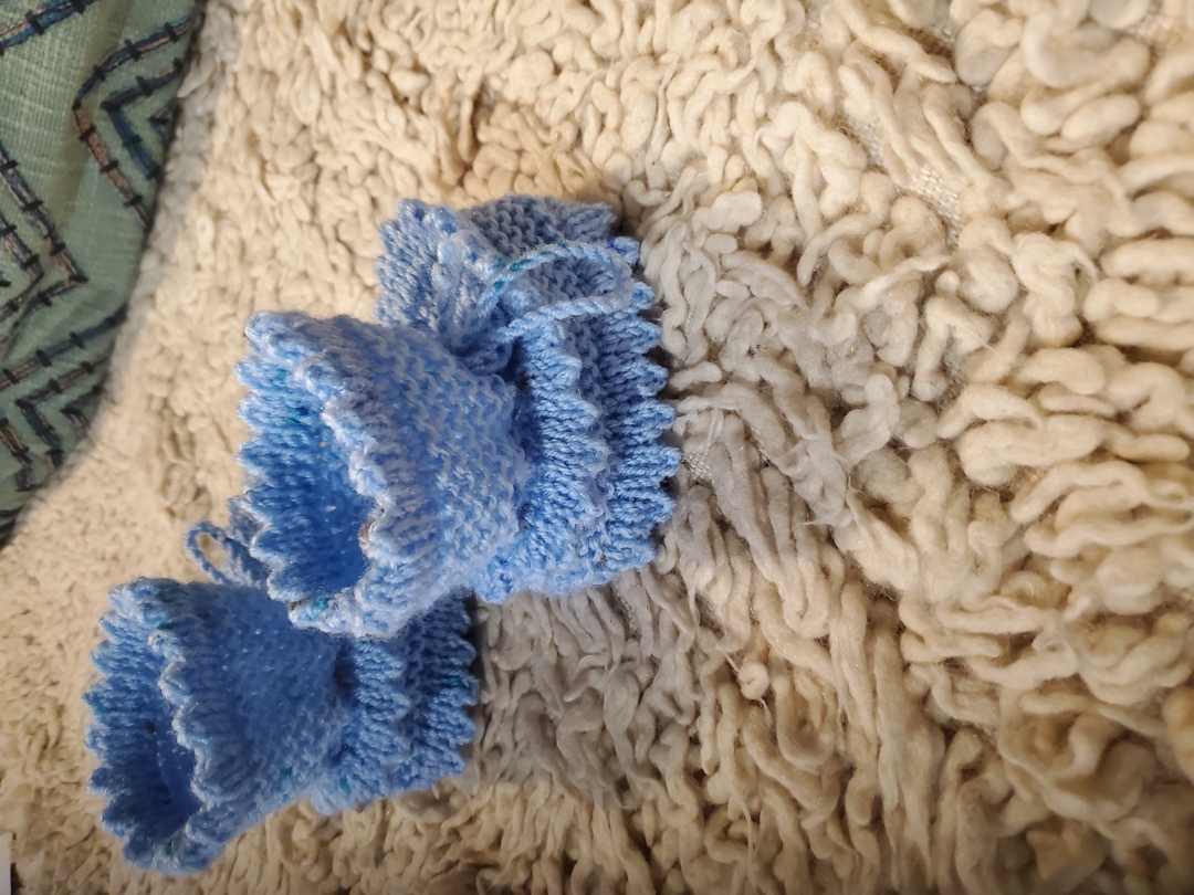 Ръчно плетени терлички-ботушки, от 6 до 9 месеца