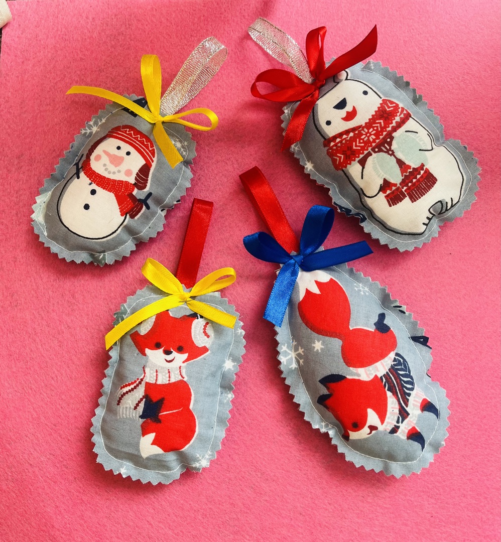 Коледни висулки за елха