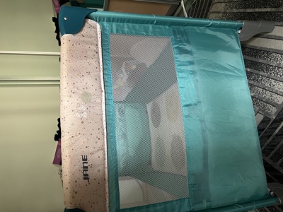 Бебшко легло с матрак