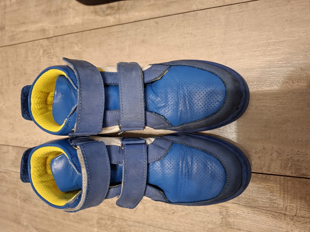 Маратонки NIKE и боти Ponki 33н