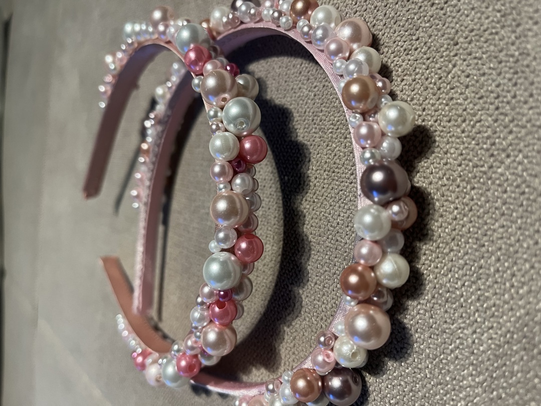 Изящни перлени диадеми