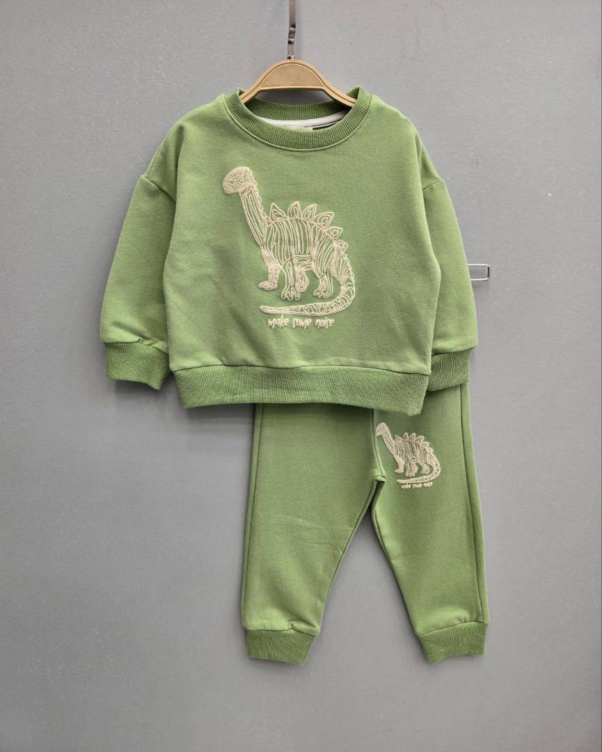 ДЕТСКИ КОМПЛЕКТИ ЗА МОМЧЕТА