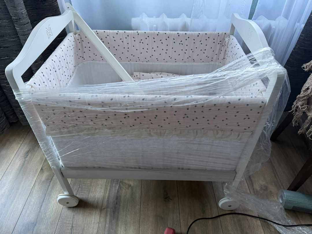 Ново бебешко легло