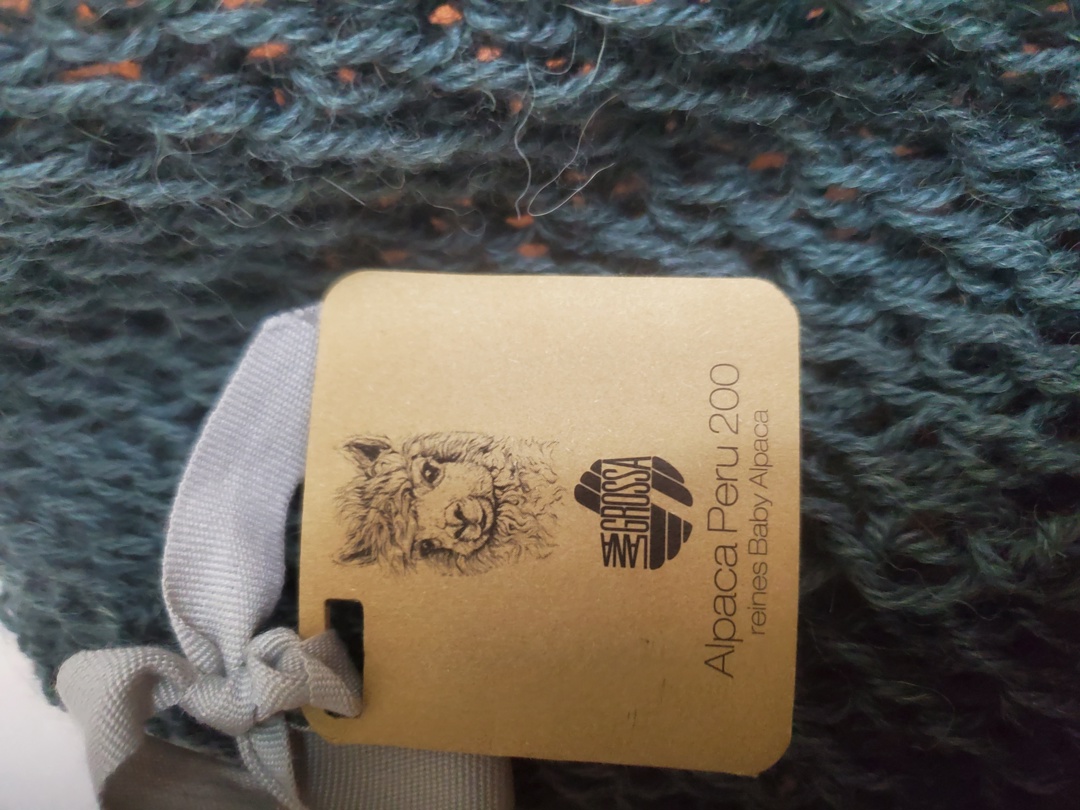 Ръчно плетен кръгъл шал от алпака