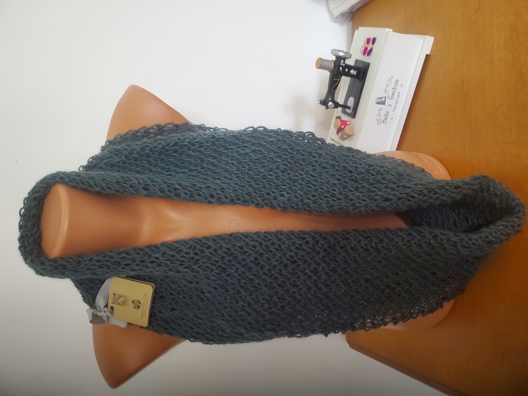 Ръчно плетен кръгъл шал от алпака