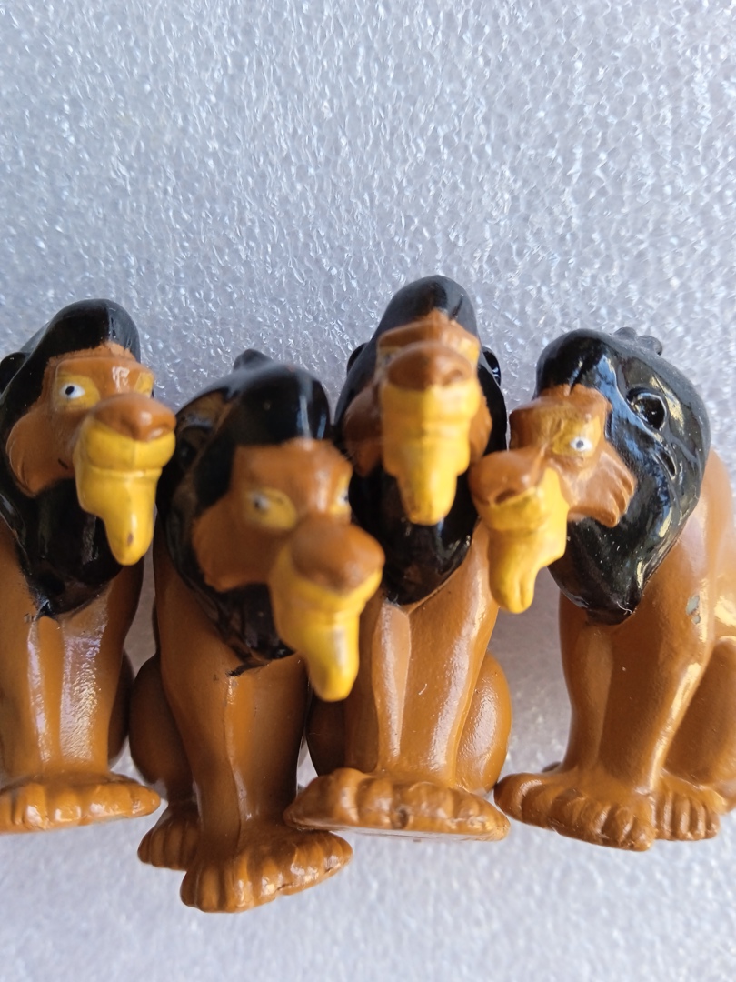 Фигурки различни