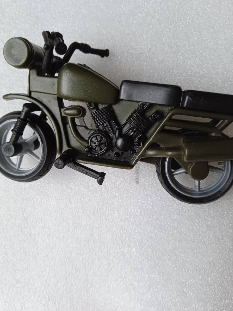 Скутер 16 см и Мотори различни