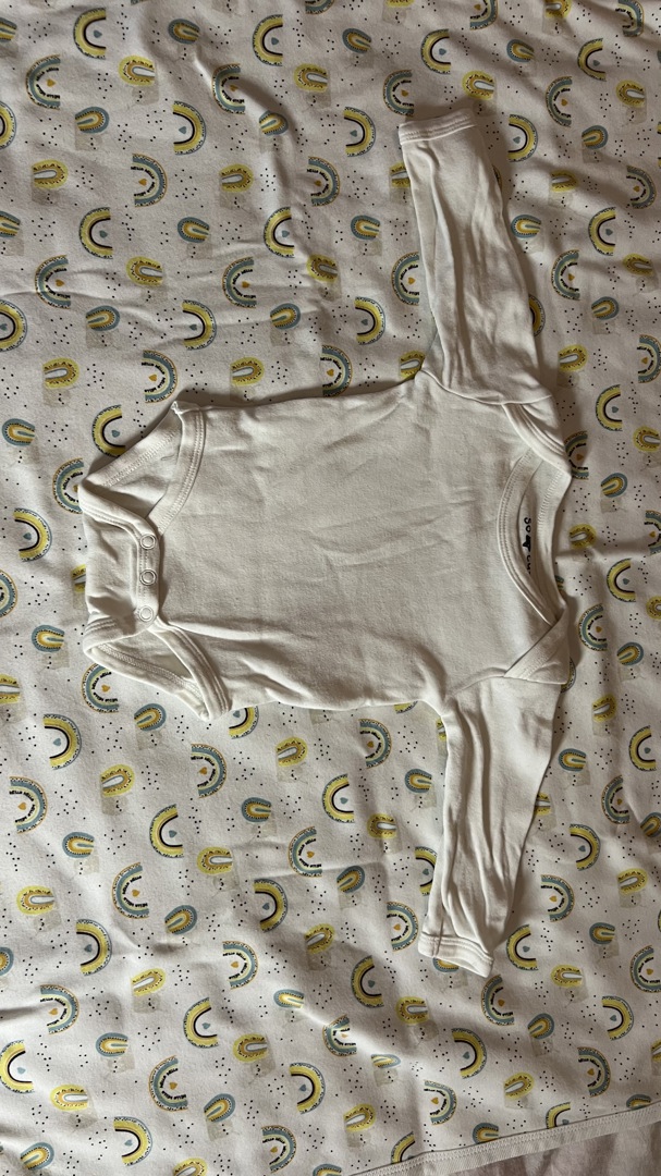 Бебешки дрехи