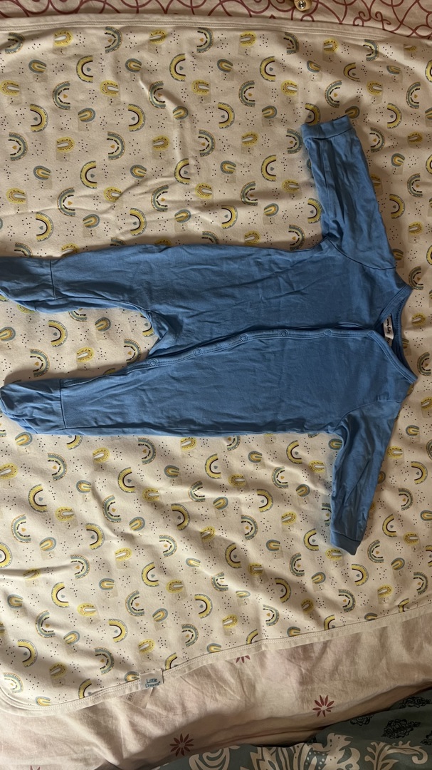 Бебешки дрехи