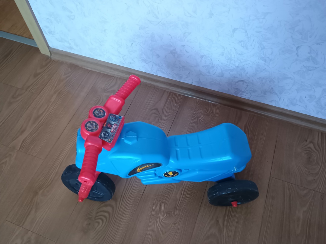 Детско моторче  с 3 колела