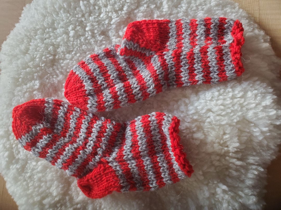 Ръчно плетени бебешки чорапи от вълна,3-9 месеца