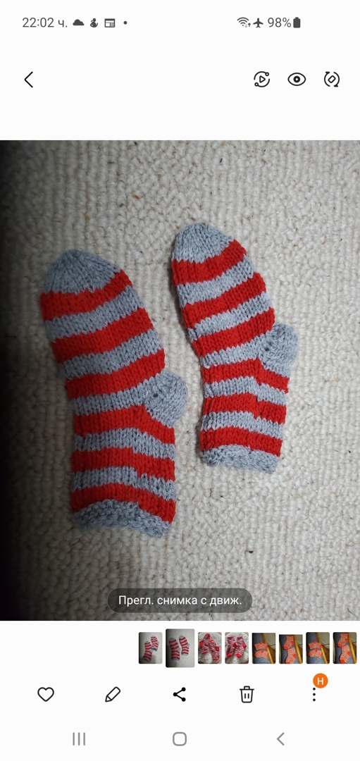 Ръчно плетени чорапки за бебе от 3 до 6 месеца