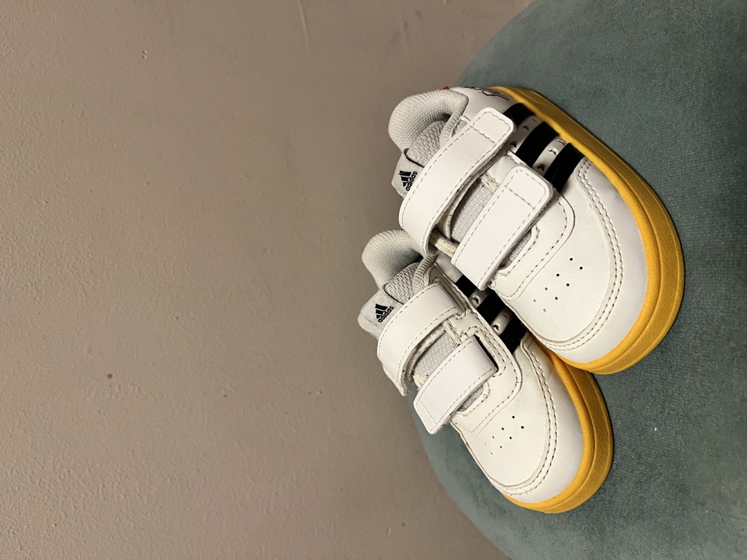 ADIDAS детски маратноки