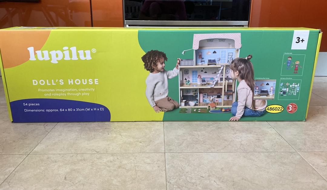 Нова дървена къща за кукли Lupilu