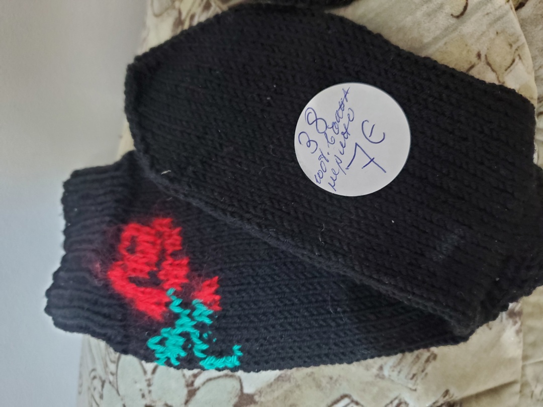 Ръчно плетени от вълна размер 38