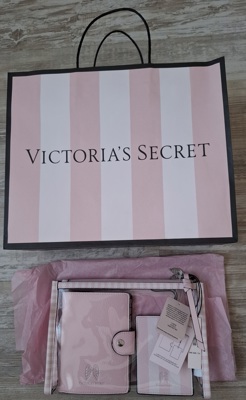 Victoria's Secret несесер, портмоне и етикет за ба
