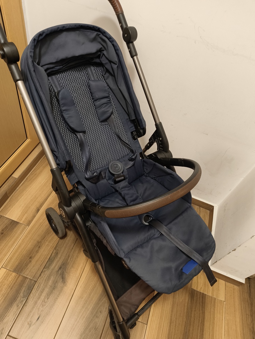 Продавам бебешка количка Cybex Melio