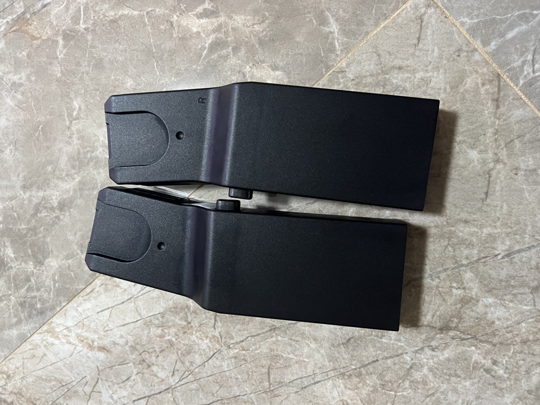 Столче за кола + адаптери