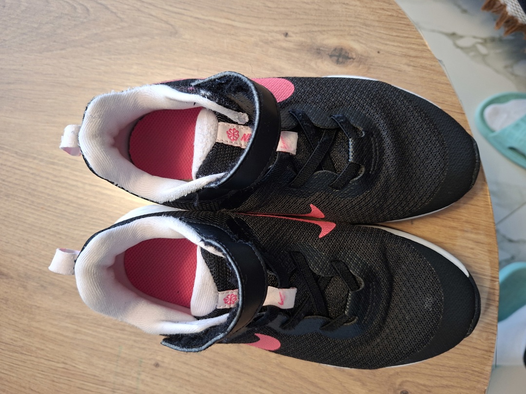 Детски маратонки за момиче