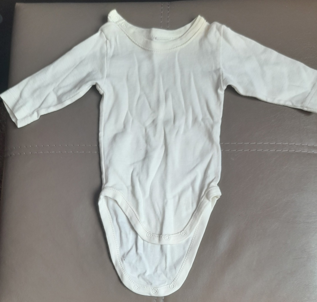 Лот от бебешки бодита, размер до 60 см.